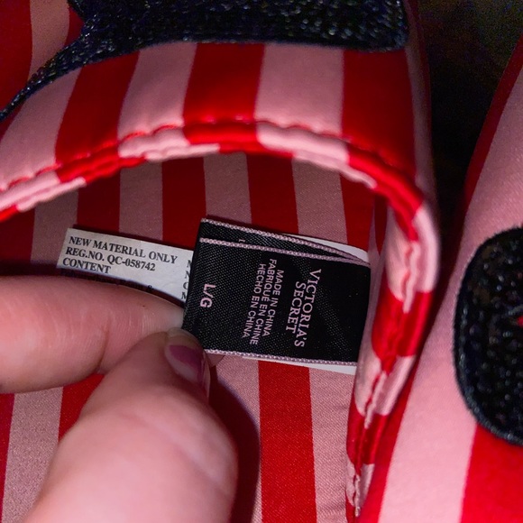 VS SLIPPERS LARGE - Picture 3 of 3